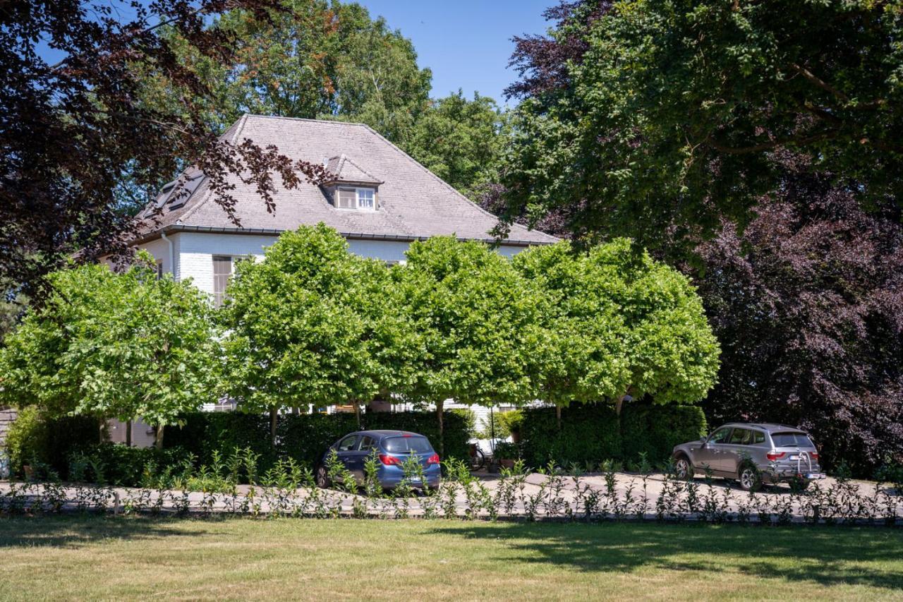 Hotel Au Nom De Dieu Dilsen-Stokkem Eksteriør bilde
